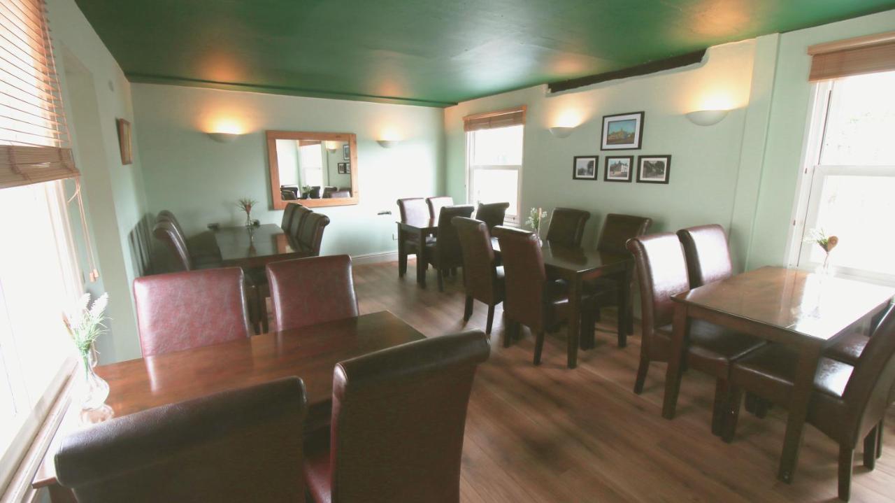 مبيت وإفطار ميلتون كينيز The White Lion At Wicken المظهر الخارجي الصورة